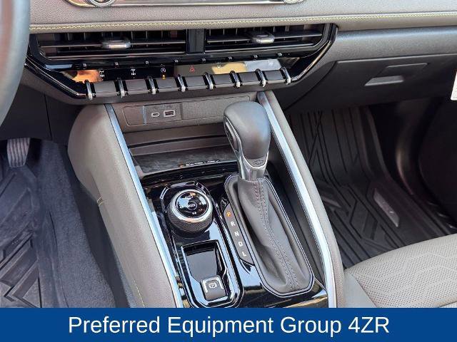 Used 2025 Chevrolet Colorado ZR2 w/ Technology Package image 19
