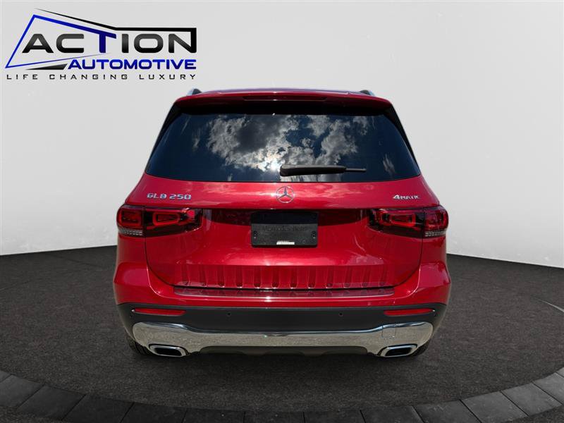 Used 2020 Mercedes-Benz GLB 250 4MATIC image 7