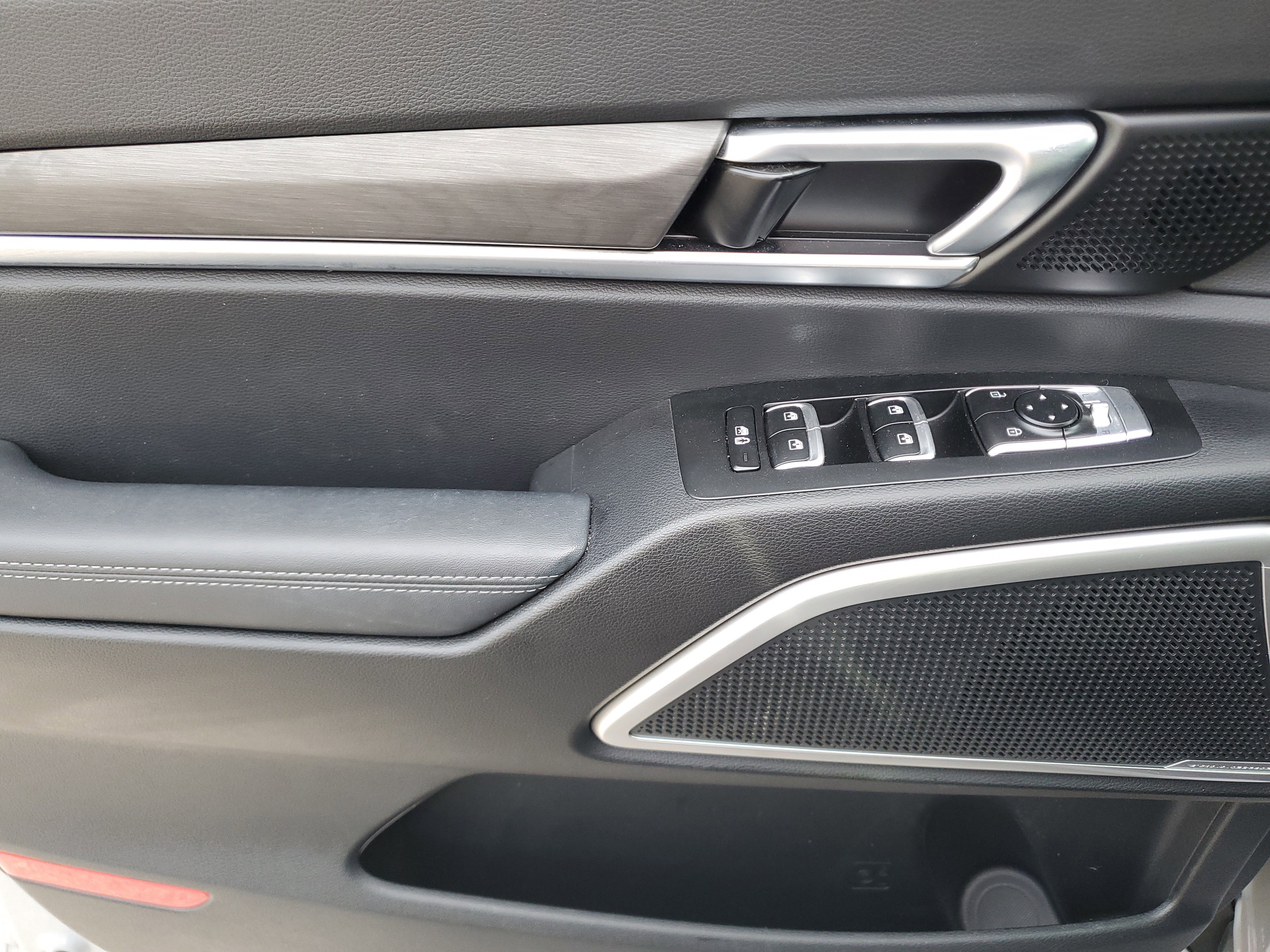 Used 2023 Kia Telluride EX X-Line image 17