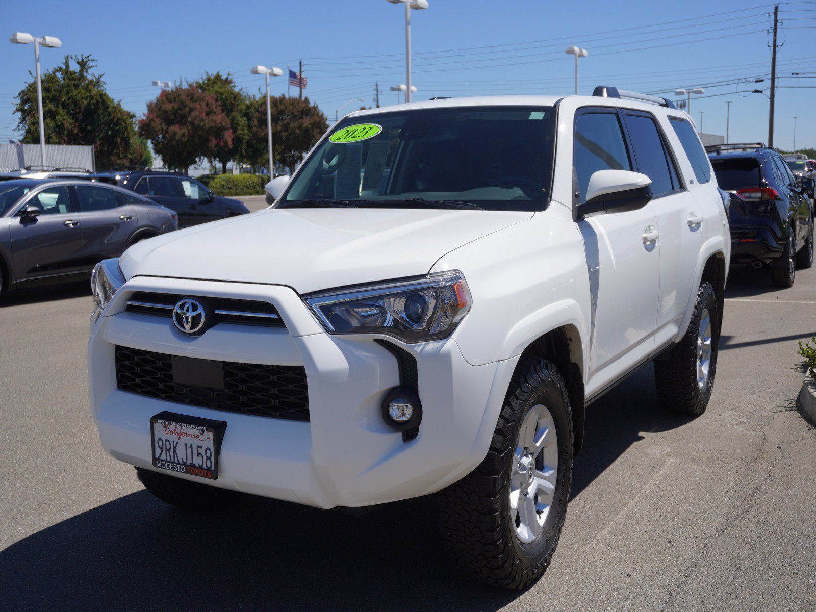 Used 2023 Toyota 4Runner SR5 AWD/4WD image 5
