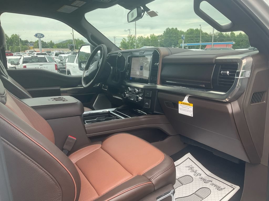 New 2026 Ford F350 King Ranch w/ FX4 Off-Road Package AWD/4WD image 11