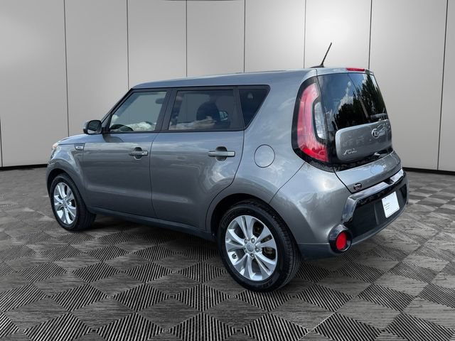 Used 2016 Kia Soul + FWD image 3