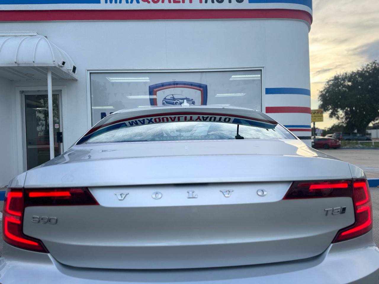 Used 2018 Volvo S90 T5 Momentum w/ Convenience Package AWD/4WD image 31
