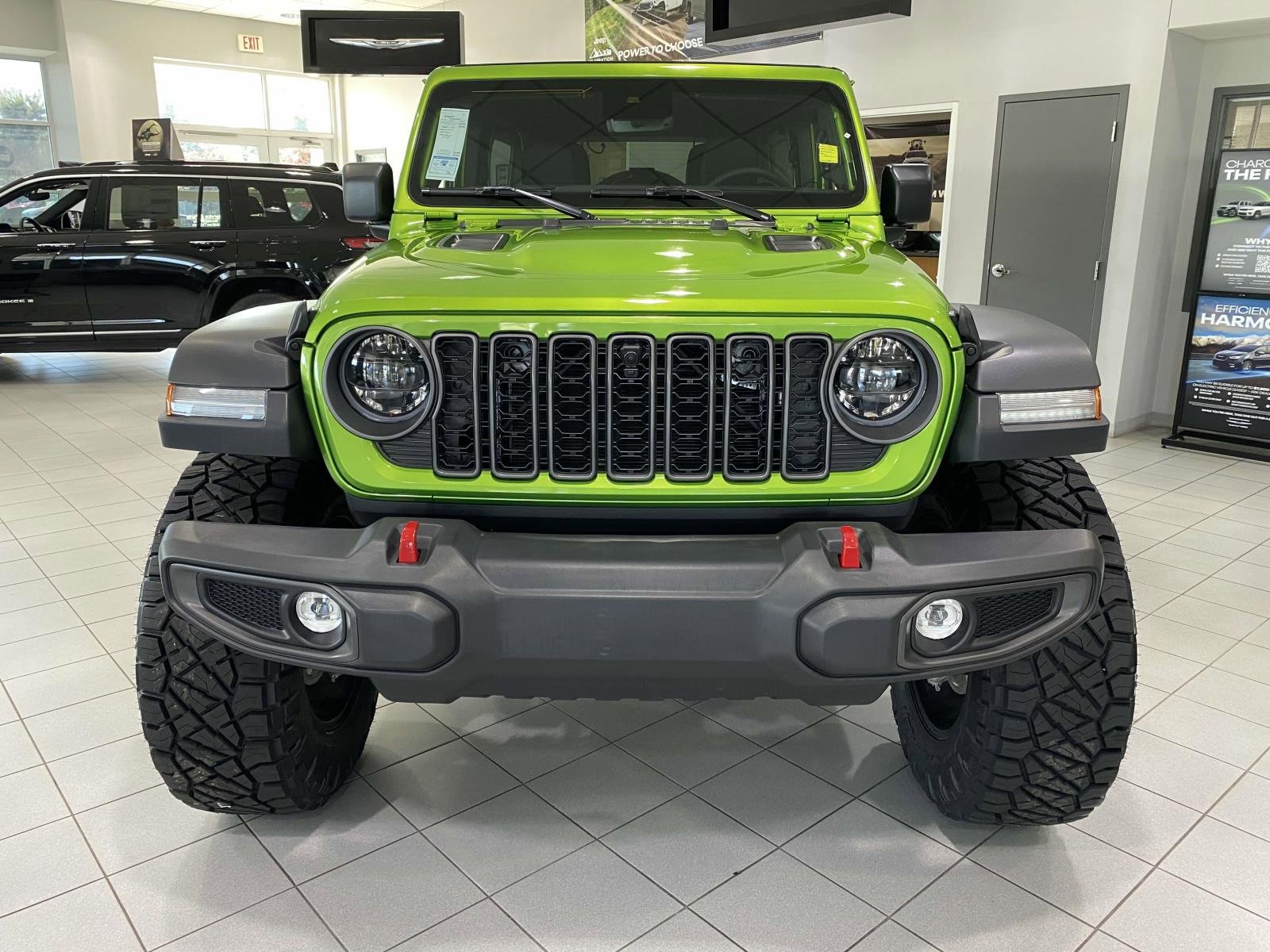 New 2025 Jeep Wrangler Unlimited Rubicon w/ Technology Group image 2