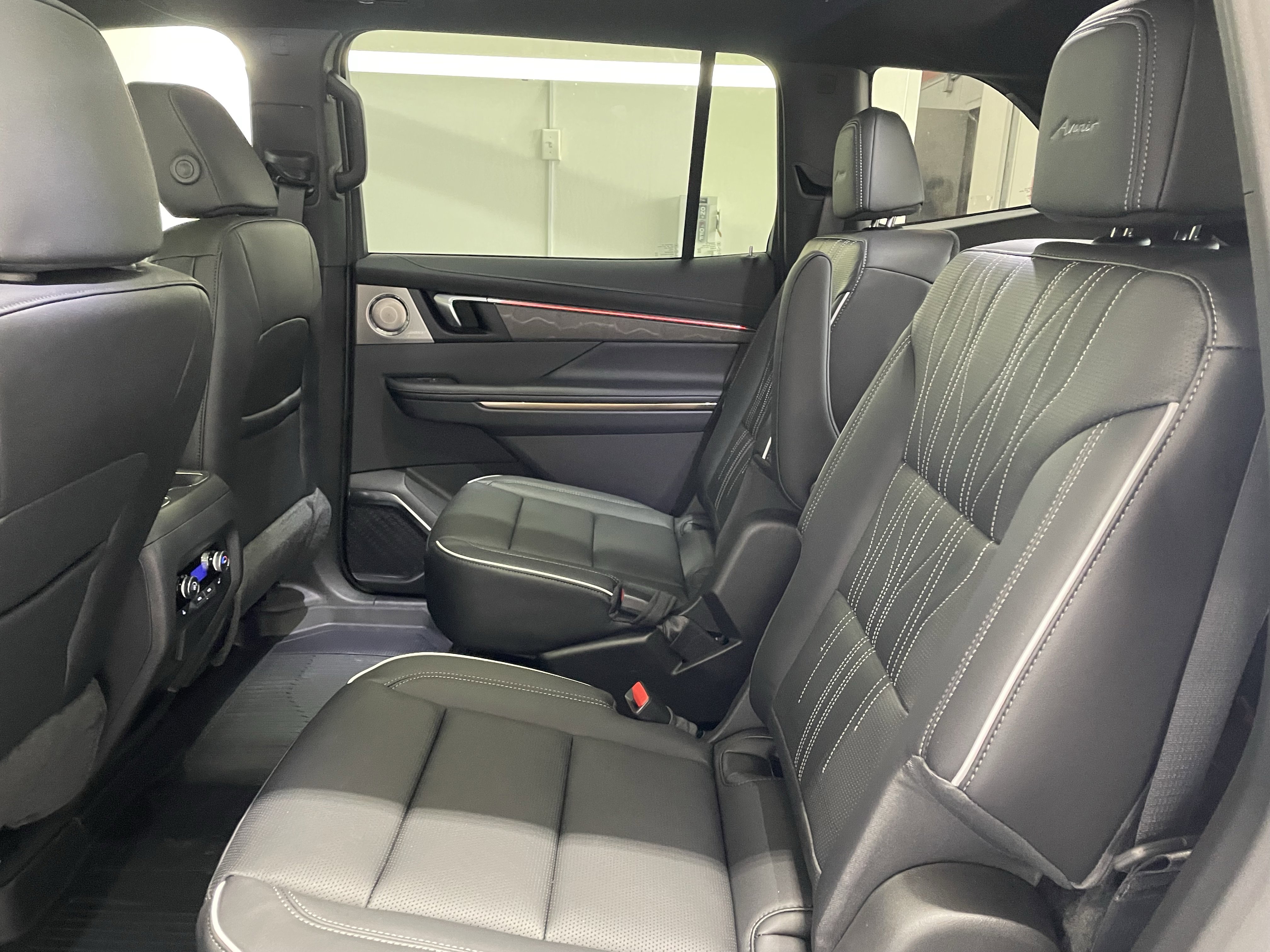 New 2026 Buick Enclave Avenir w/ Super Cruise Package image 13