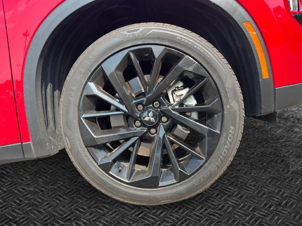 Used 2024 Mitsubishi Outlander SEL FWD image 9