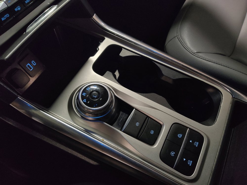 Used 2021 Ford Explorer XLT w/ Equipment Group 202A image 26