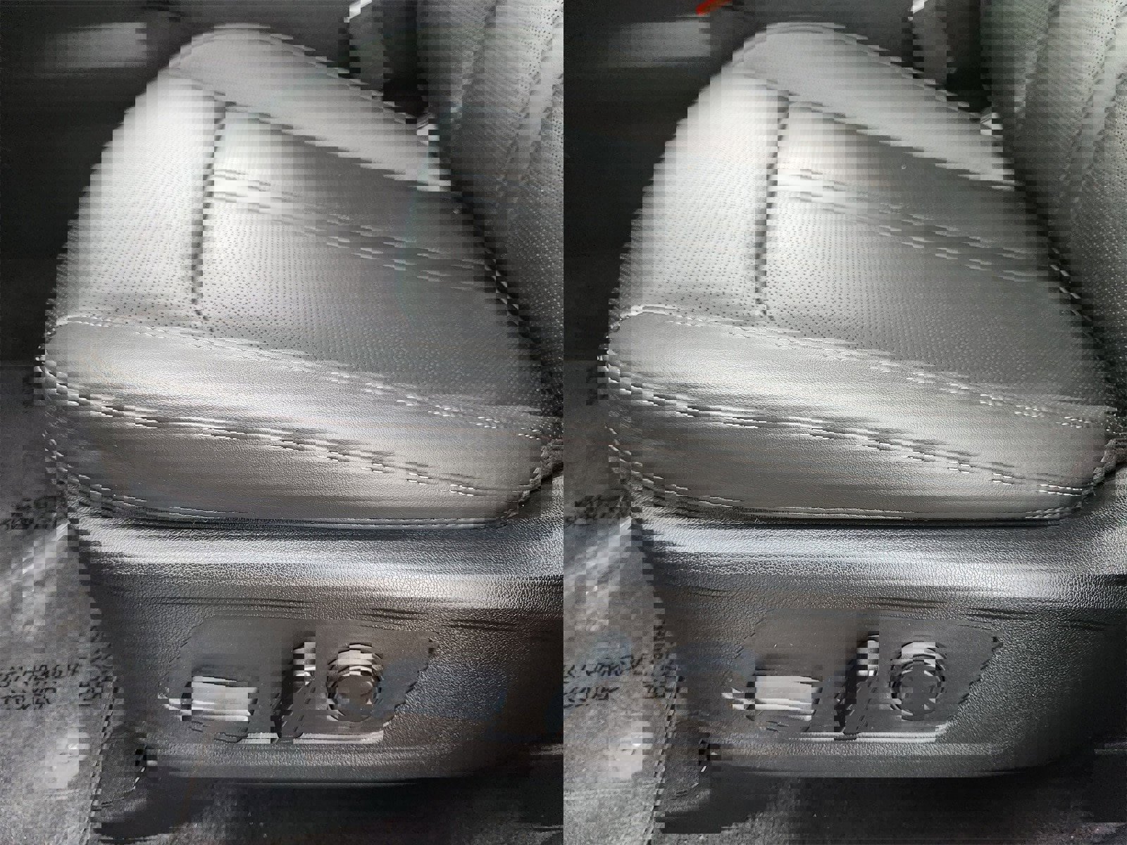 Used 2025 Kia Sorento S w/ Panoramic Sunroof Package image 32