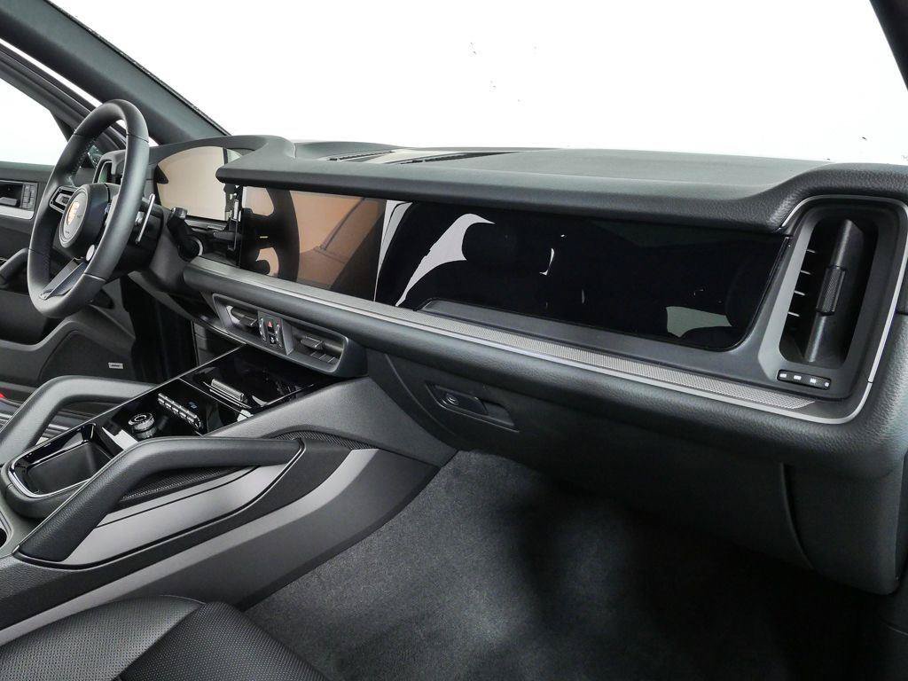 New 2026 Porsche Cayenne AWD/4WD image 25