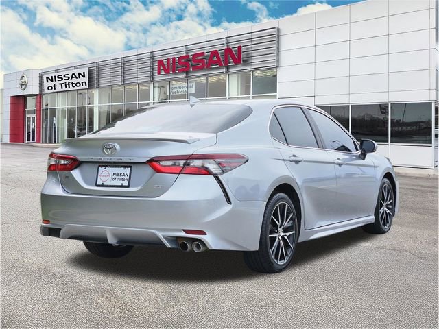 Used 2022 Toyota Camry SE image 4