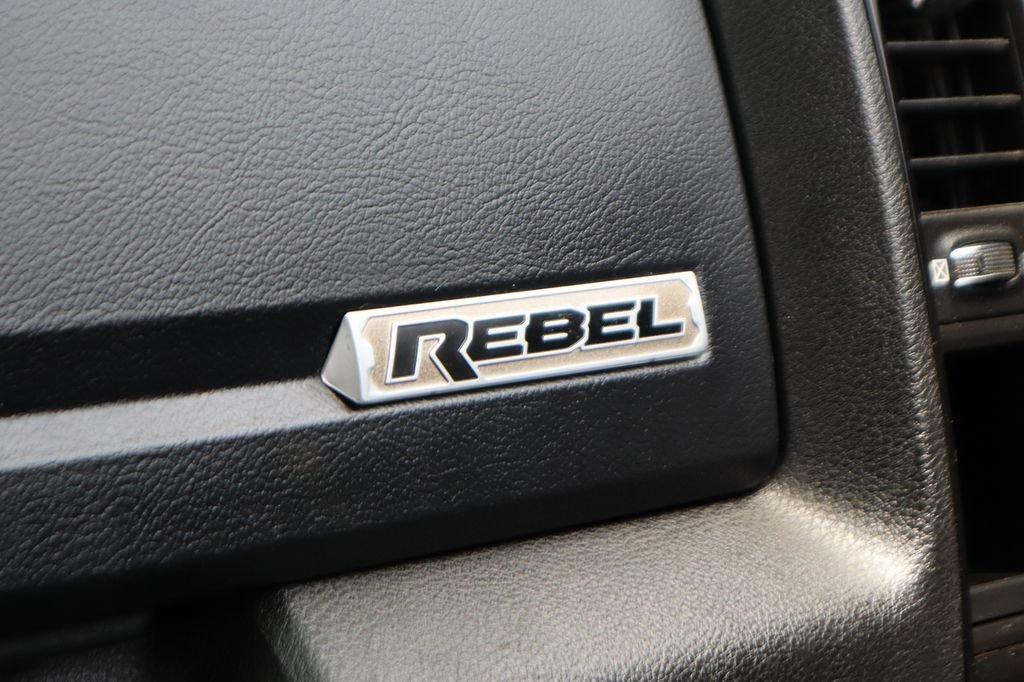 Used 2018 RAM 1500 Rebel w/ Luxury Group AWD/4WD image 41