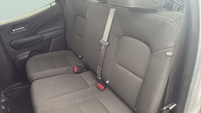 Certified 2024 Chevrolet Colorado LT w/ LT Convenience Package image 17