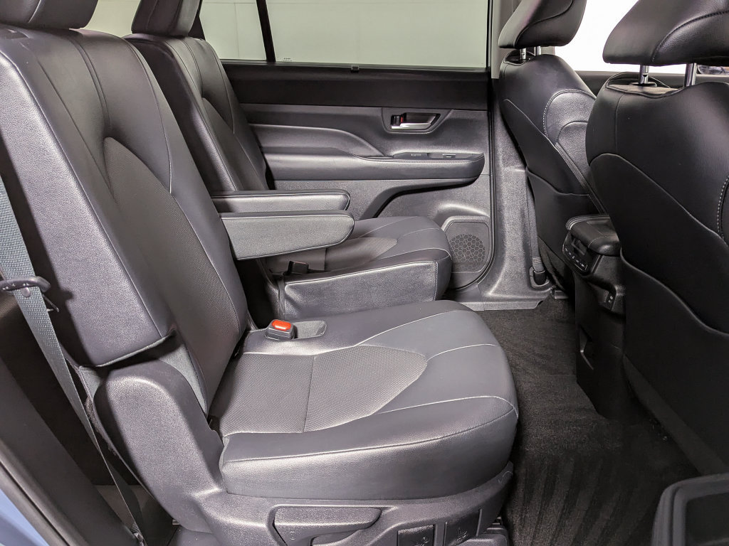 Certified 2025 Toyota Grand Highlander AWD image 41
