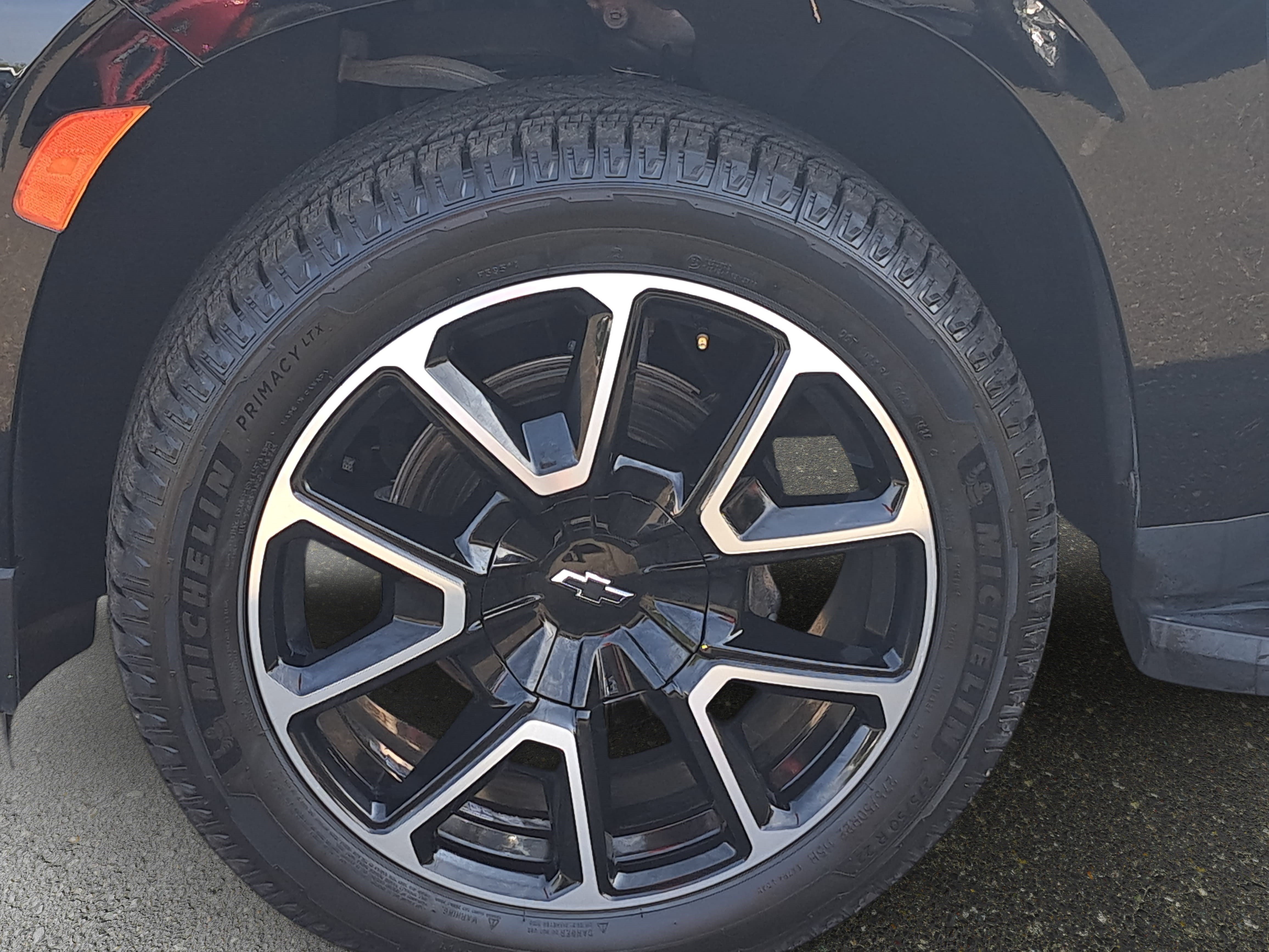 Used 2021 Chevrolet Tahoe RST AWD/4WD image 33