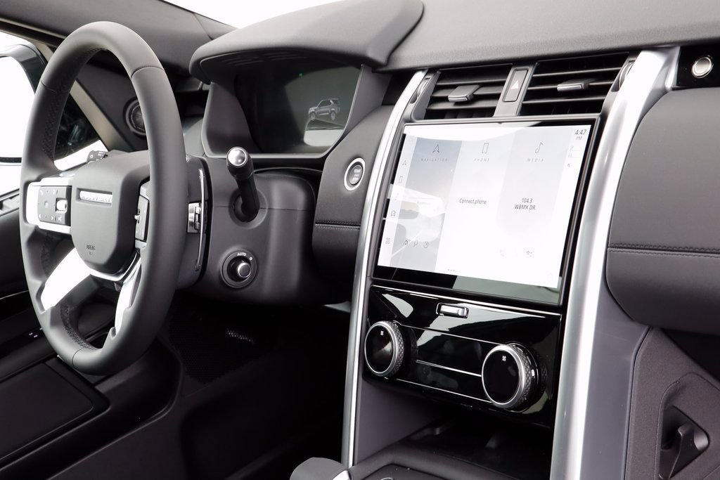 New 2025 Land Rover Discovery S AWD/4WD image 22