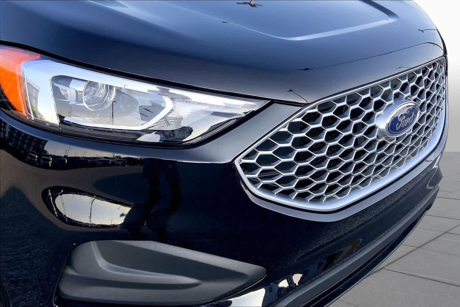 Certified 2024 Ford Edge SE AWD/4WD image 28