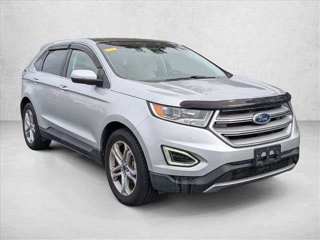 Used 2017 Ford Edge Titanium w/ Equipment Group 301A FWD image 4