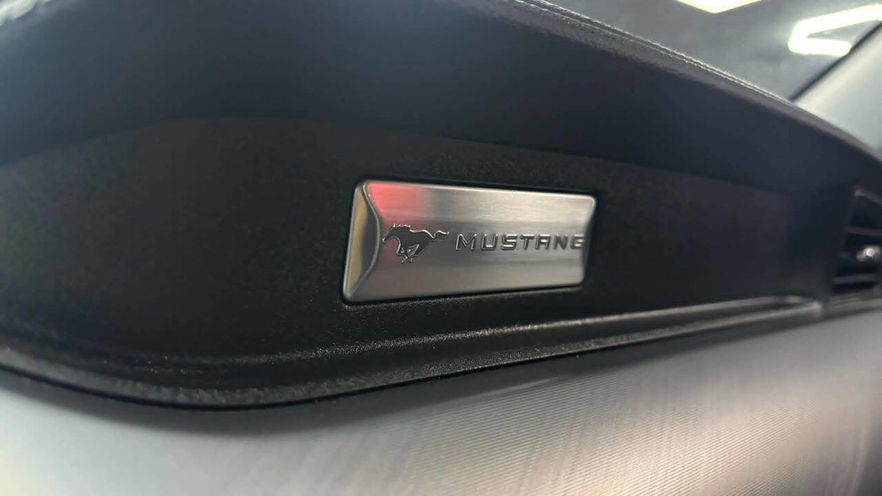 Used 2022 Ford Mustang GT RWD image 31