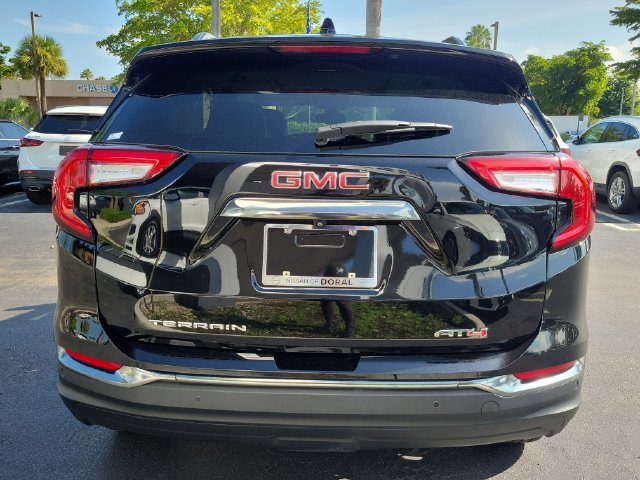 Used 2024 GMC Terrain AT4 w/ Tech Package AWD/4WD image 5