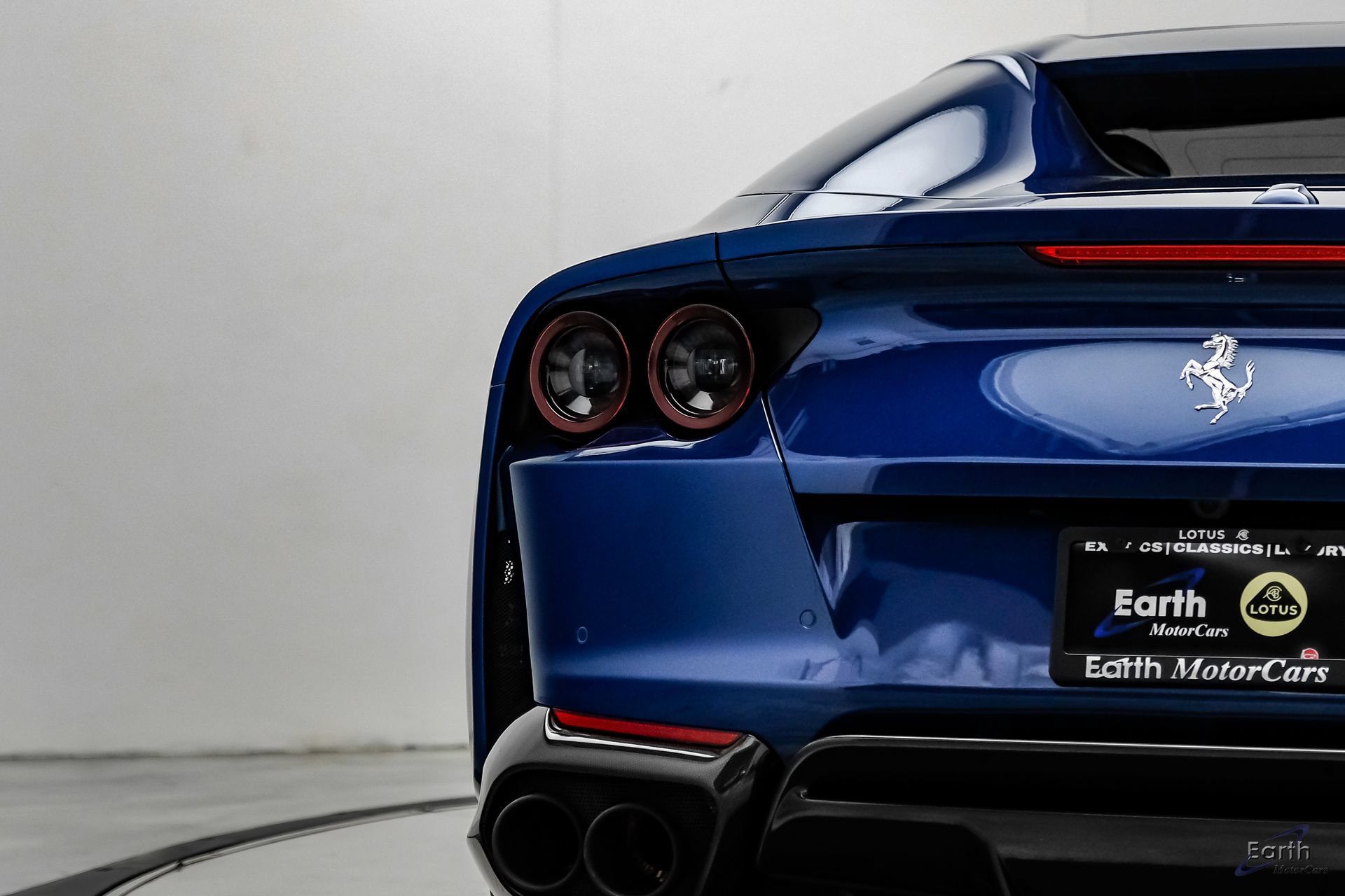 Used 2022 Ferrari 812 GTS RWD image 18