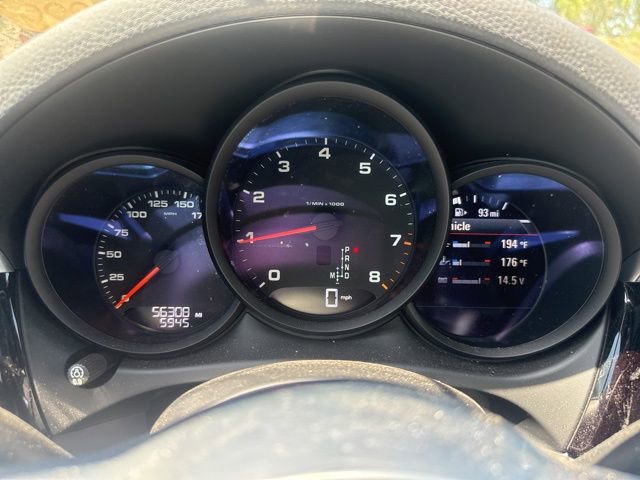 Used 2021 Porsche Macan w/ Driver Memory Package AWD/4WD image 7