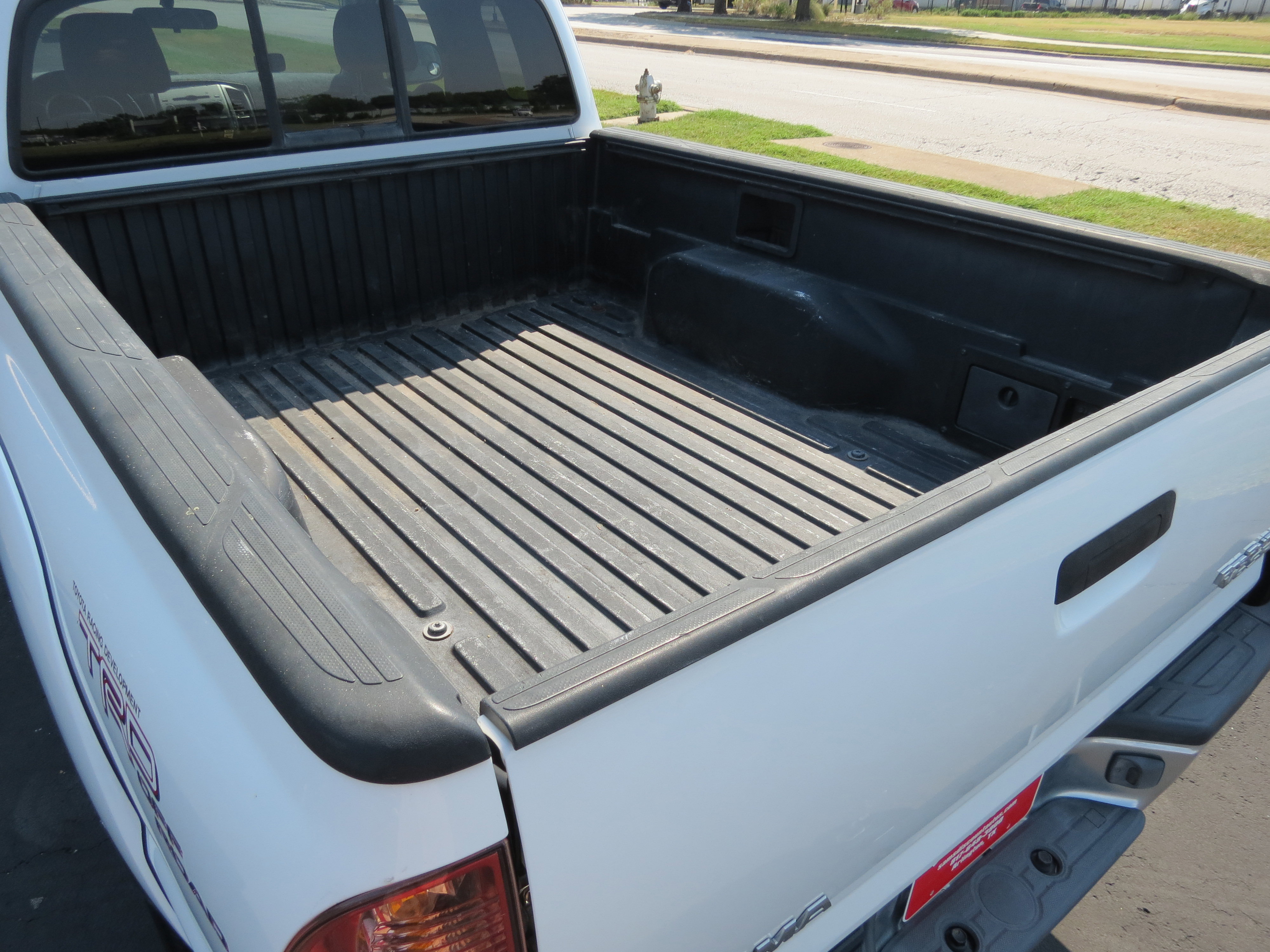 Used 2005 Toyota Tacoma PreRunner image 9