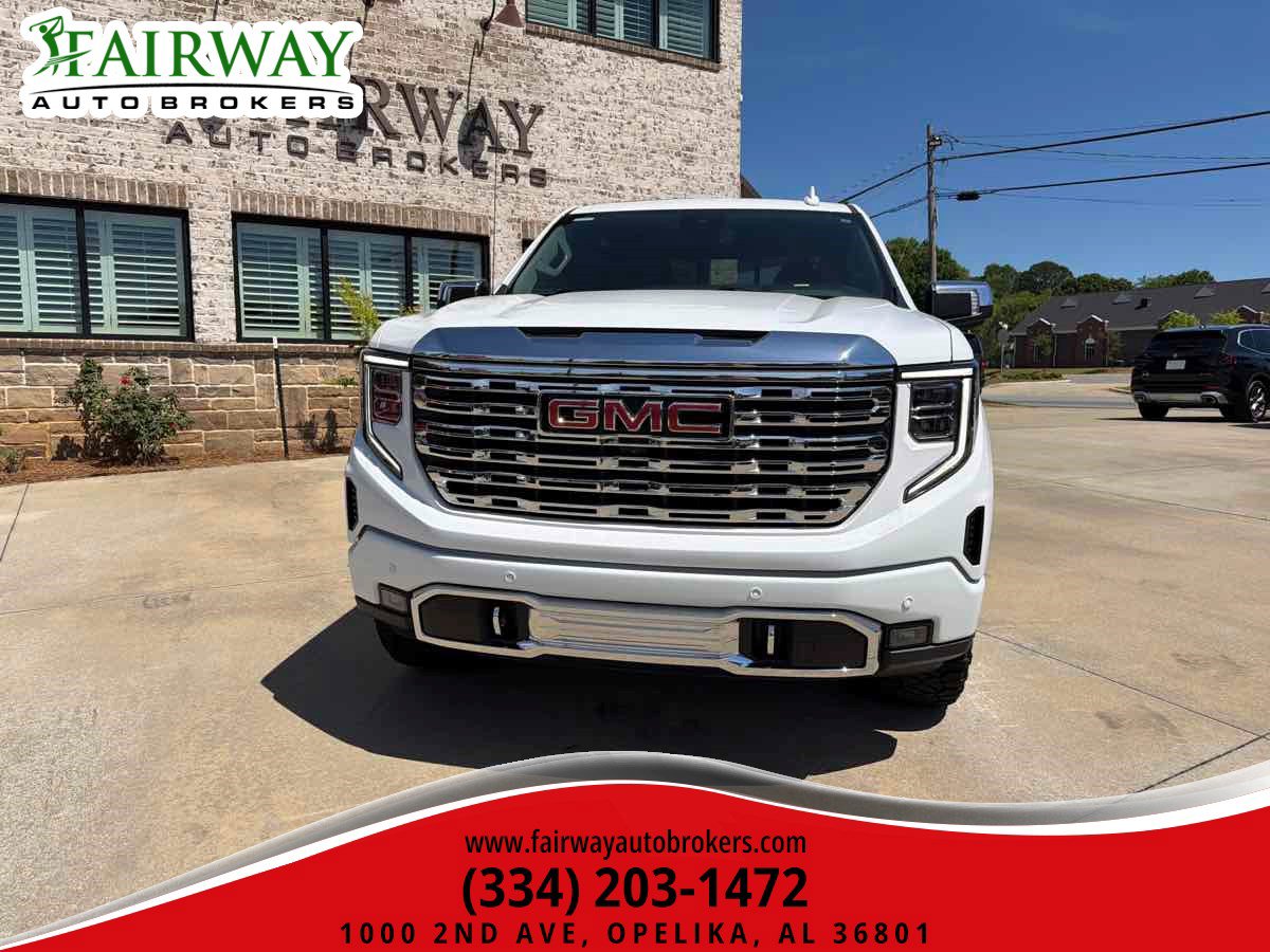 Used 2022 GMC Sierra 1500 Denali AWD/4WD image 2