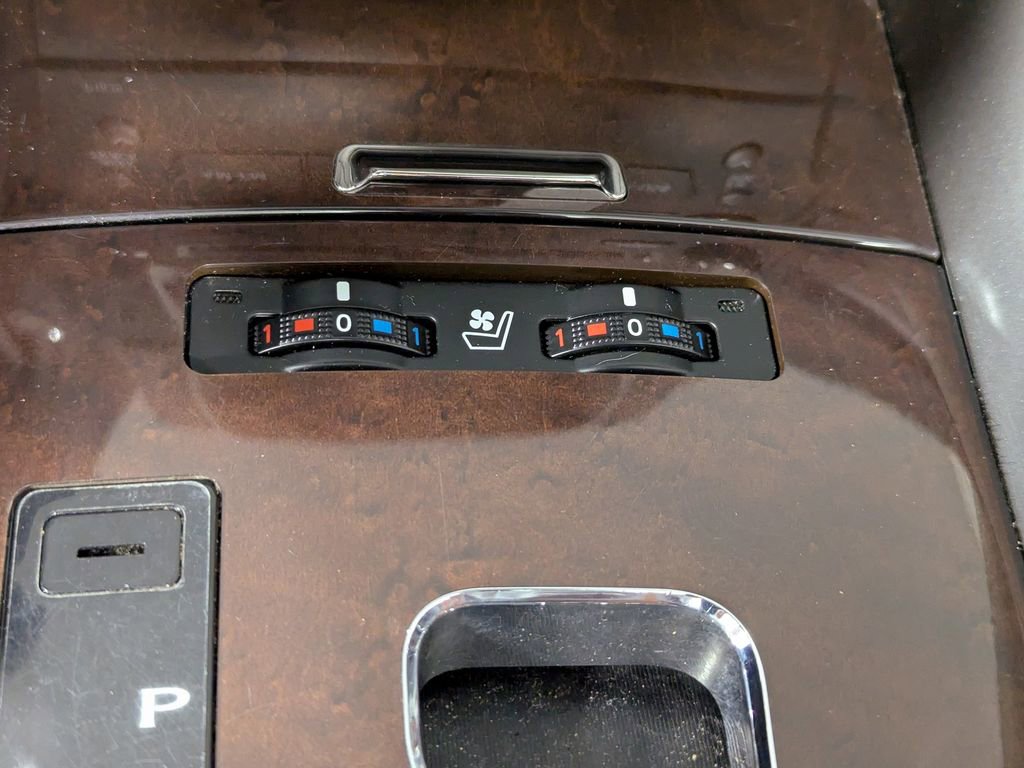 Used 2012 Lexus IS 350C w/ Luxury Pkg RWD image 13