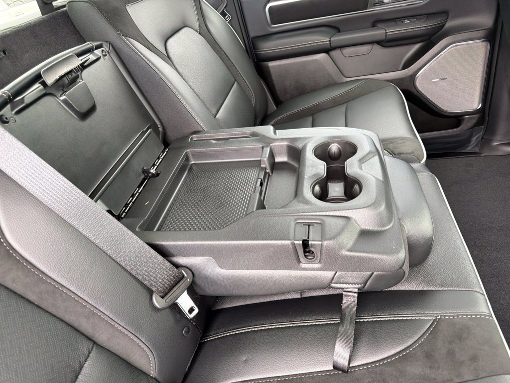 New 2026 RAM 1500 Laramie AWD/4WD image 38