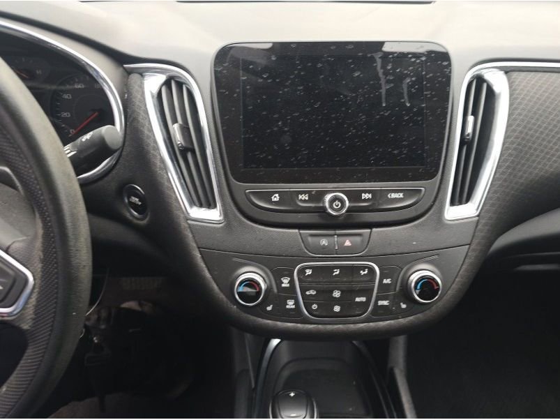 Used 2020 Chevrolet Malibu LT FWD image 25