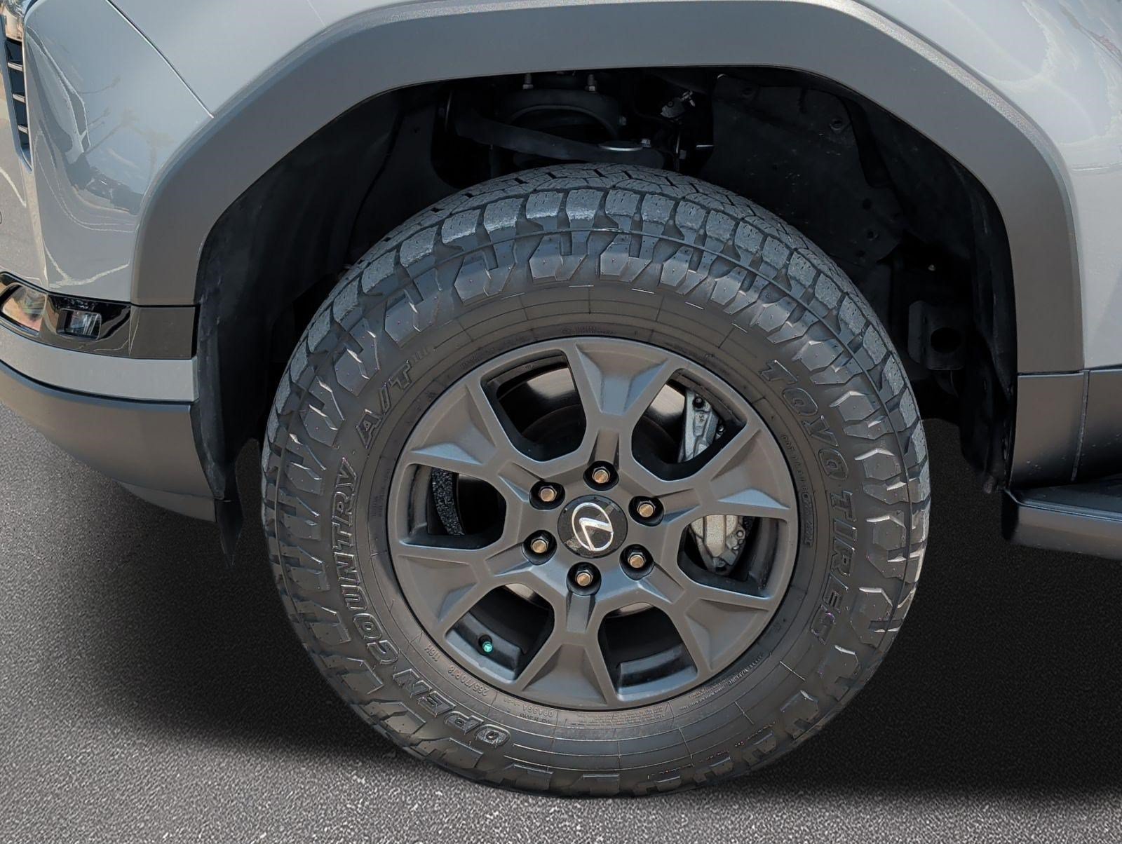 Used 2025 Lexus GX 550 AWD/4WD image 7