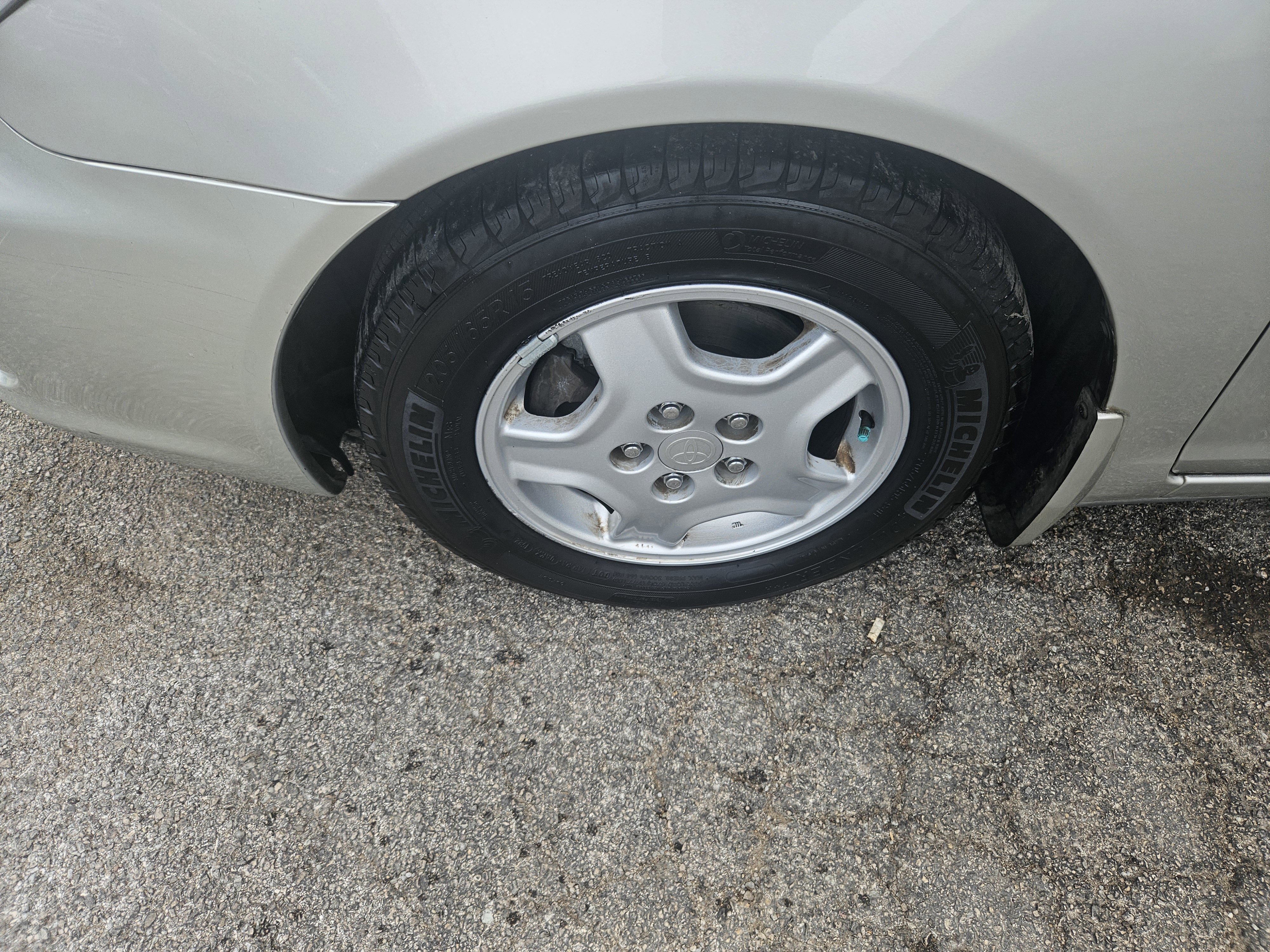 Used 2002 Toyota Camry LE FWD image 25