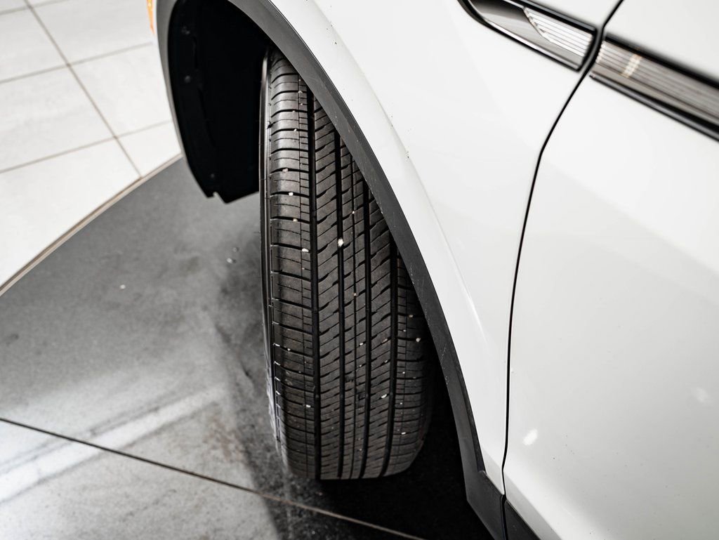 Used 2024 Volkswagen Tiguan S image 45