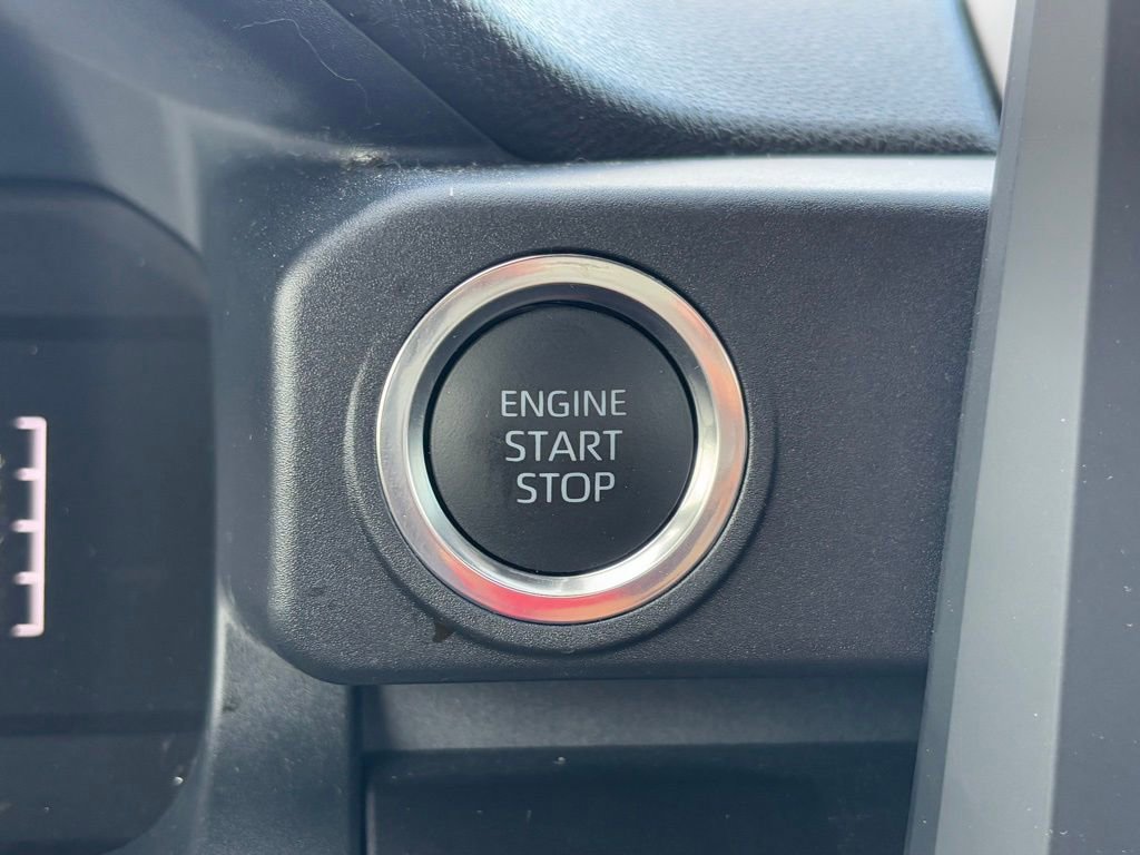 Certified 2025 Toyota 4Runner SR5 image 21