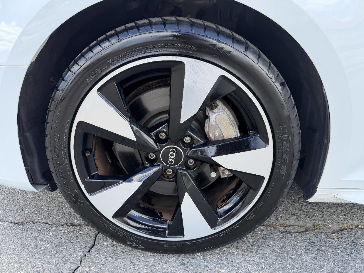 Used 2017 Audi A4 2.0T Premium Plus w/ Premium Plus Package AWD/4WD image 10