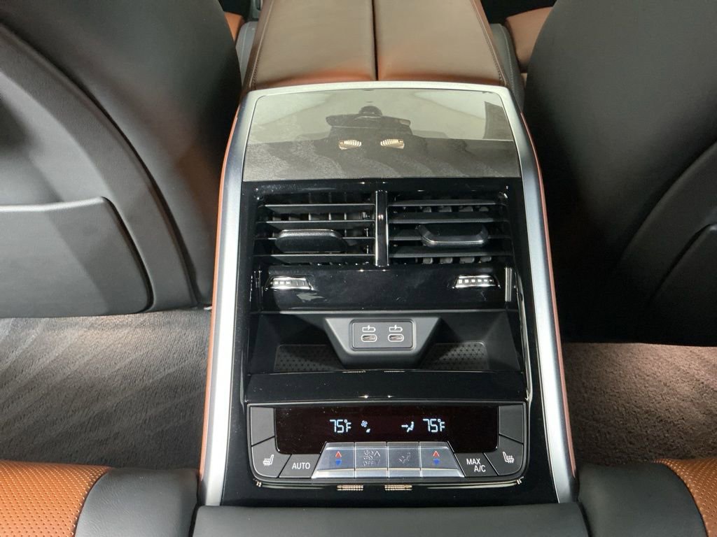 Certified 2025 BMW 840i image 30