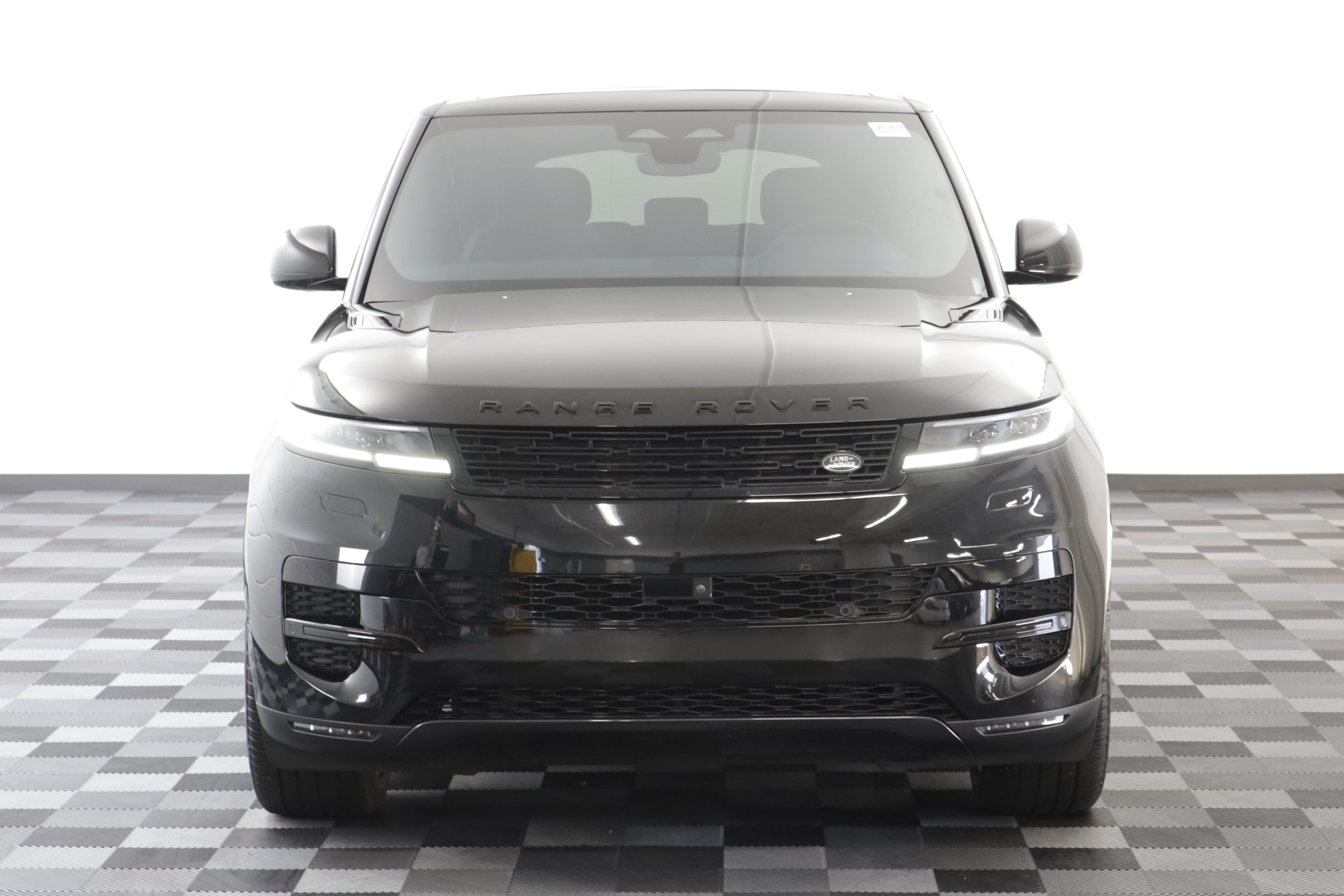 Used 2024 Land Rover Range Rover Sport SE AWD/4WD image 23