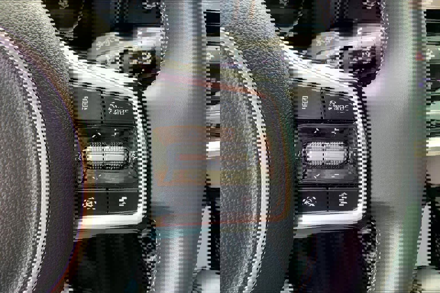 Used 2023 Kia Sorento SX image 24