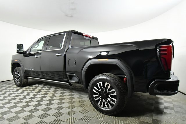 Used 2024 GMC Sierra 3500 Denali Ultimate image 14