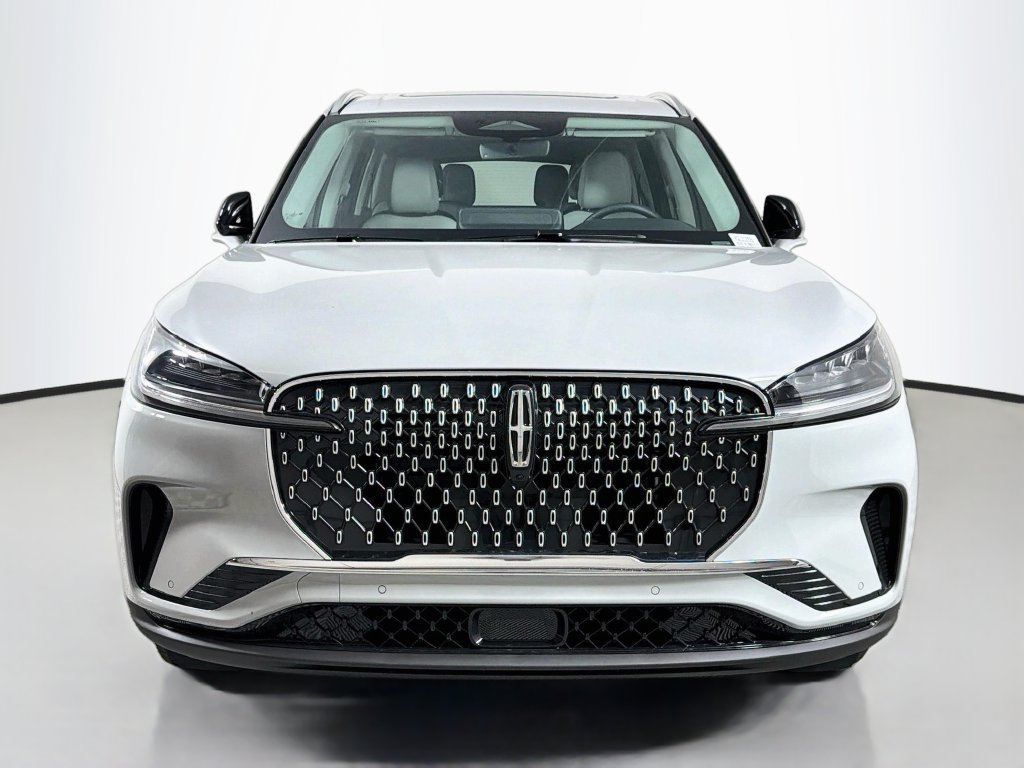 New 2027 Lincoln Aviator 2WD image 2
