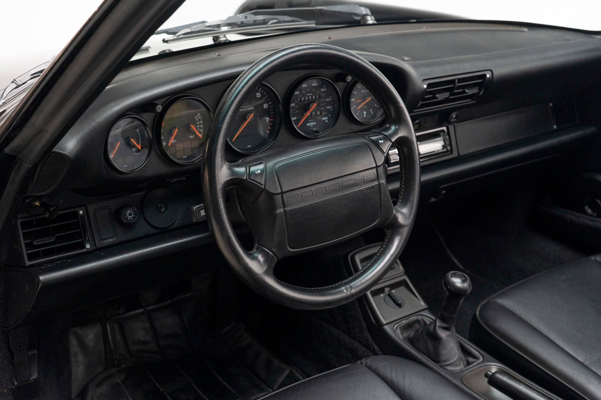 Used 1991 Porsche 911 Carrera RWD image 12
