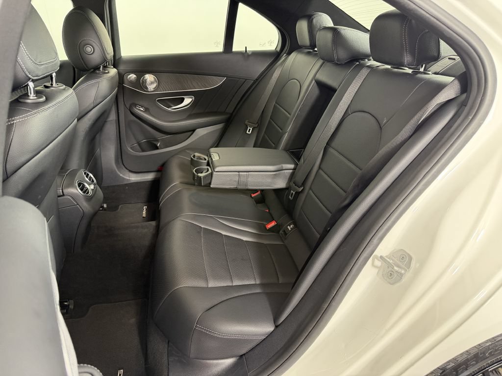 Used 2015 Mercedes-Benz C 300 4MATIC Sedan image 20