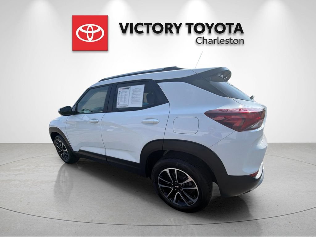 Used 2026 Chevrolet TrailBlazer LT FWD image 3