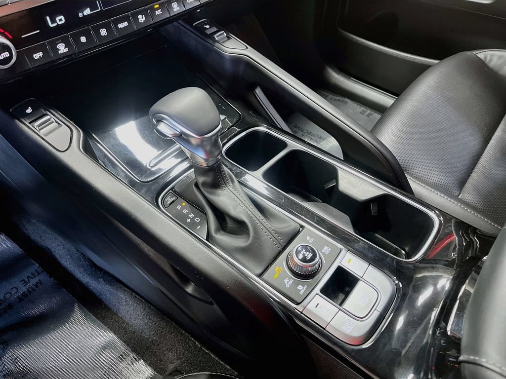 Used 2025 Kia Telluride S AWD/4WD image 17