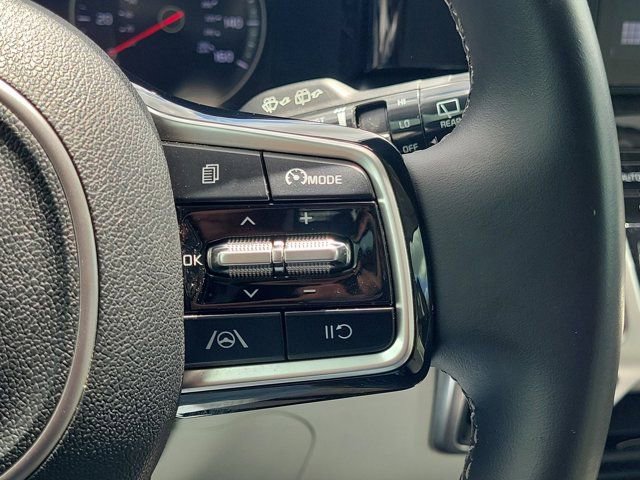 Used 2021 Kia Sorento S image 21