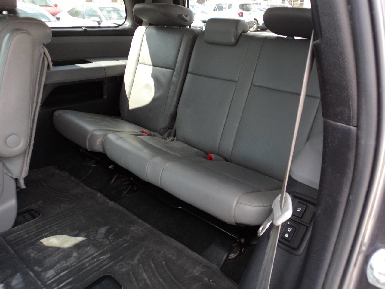 Used 2014 Toyota Sequoia Limited image 22