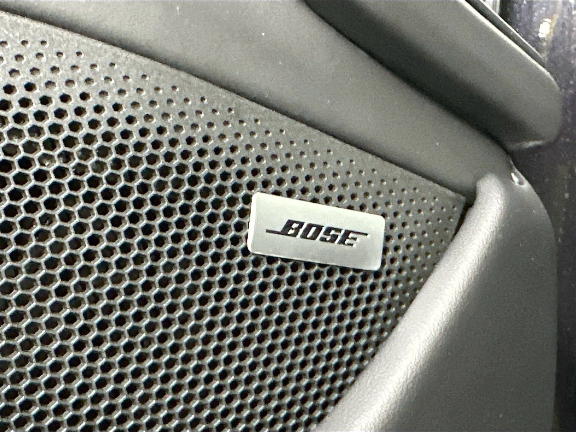 Certified 2025 Porsche Taycan 4S image 22