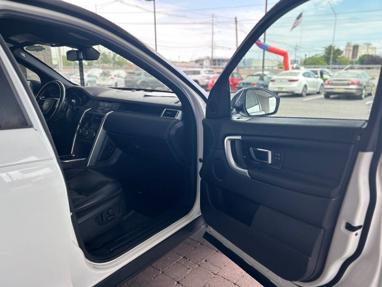 Used 2017 Land Rover Discovery Sport HSE AWD/4WD image 53