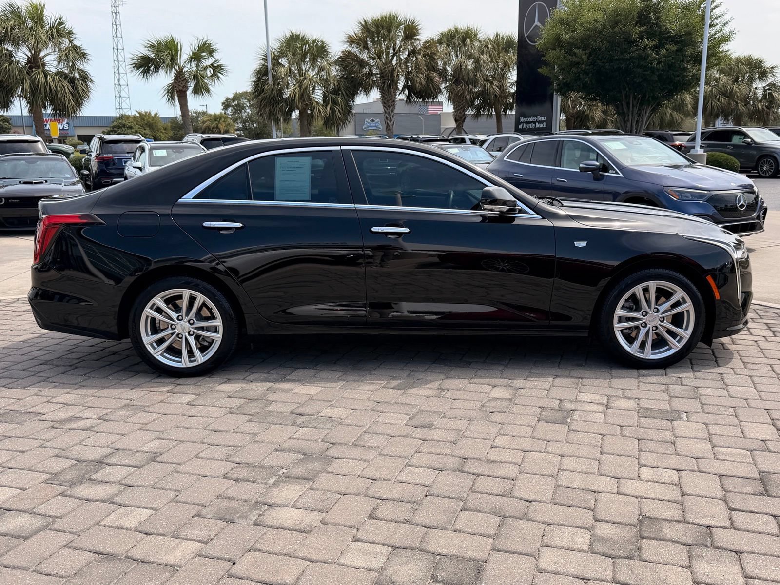 Used 2021 Cadillac CT4 Luxury RWD image 7