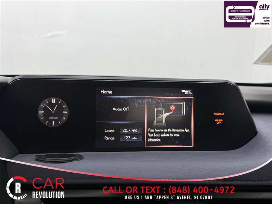 Used 2022 Lexus UX 250h w/ Premium Package AWD/4WD image 17